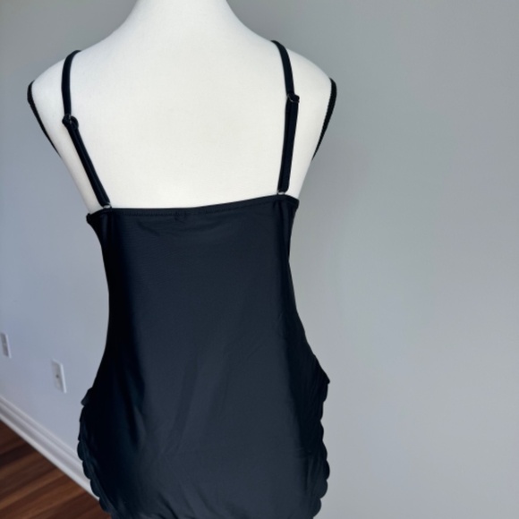 🏷️J. Crew Factory NWT Black  Scalloped one-piece swimsuit SZ XL - Picture 4 of 7